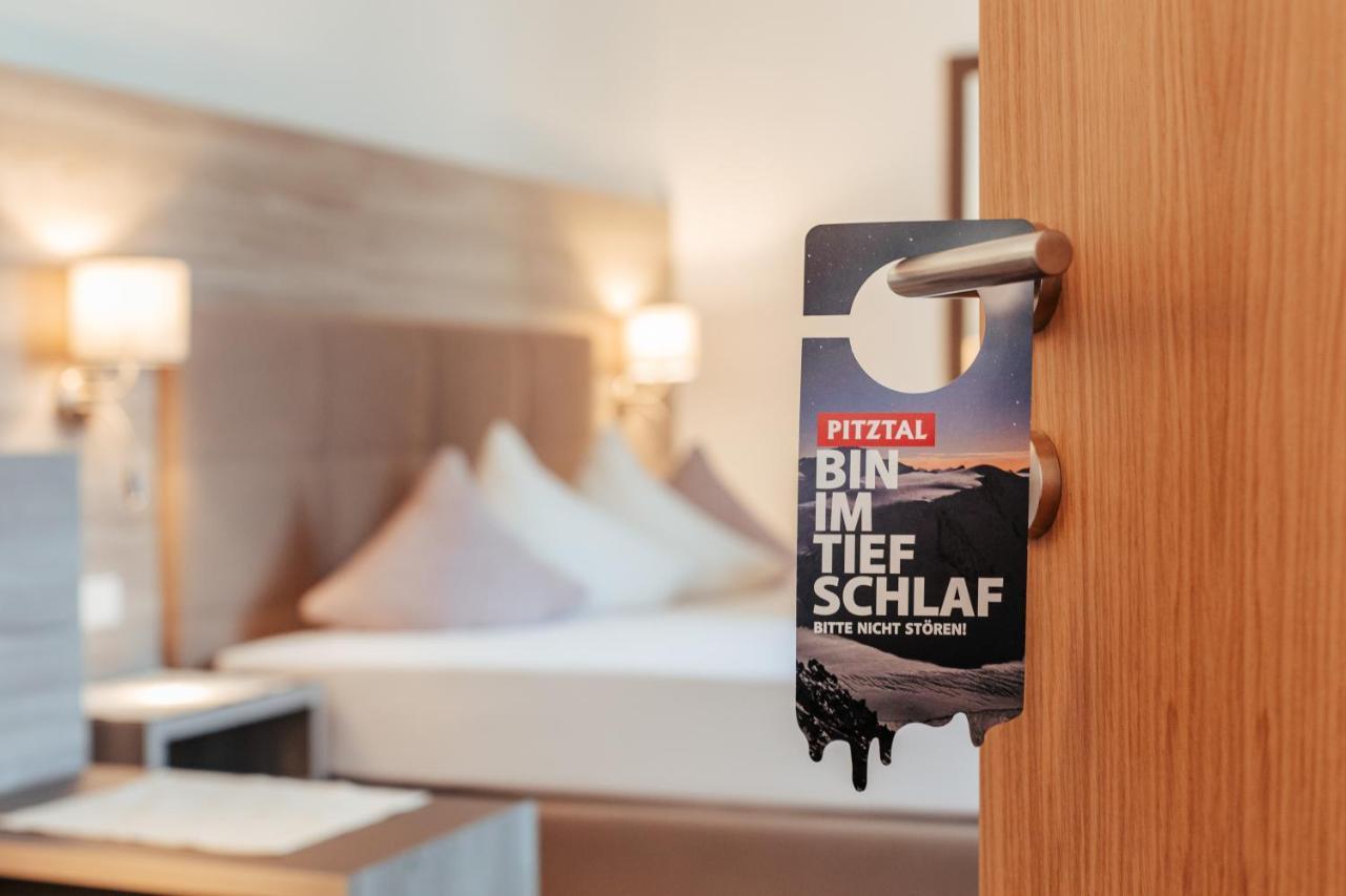 Hotel St-Leonhard Sankt Leonhard im Pitztal Exteriör bild