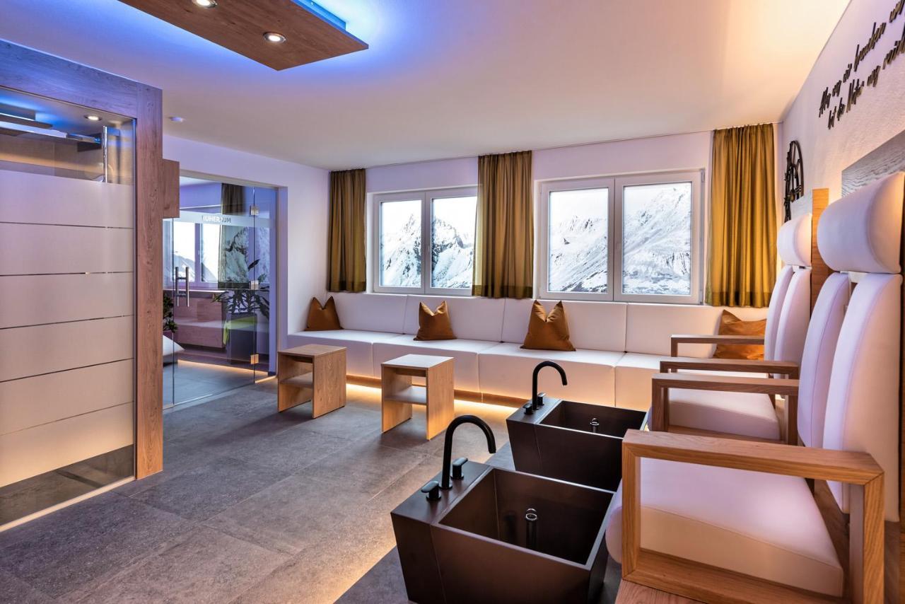 Hotel St-Leonhard Sankt Leonhard im Pitztal Exteriör bild