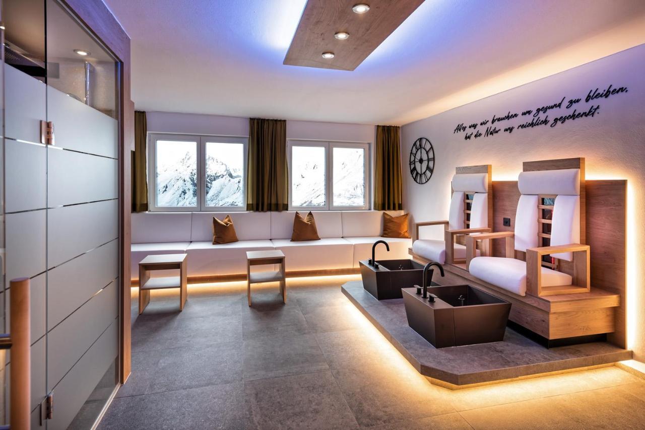 Hotel St-Leonhard Sankt Leonhard im Pitztal Exteriör bild